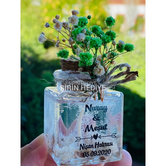 50cc Kare Şişede Şeffaf Etiket Doğal Çiçekli Nikah Nişan Söz Jel Mum Hediyelikleri