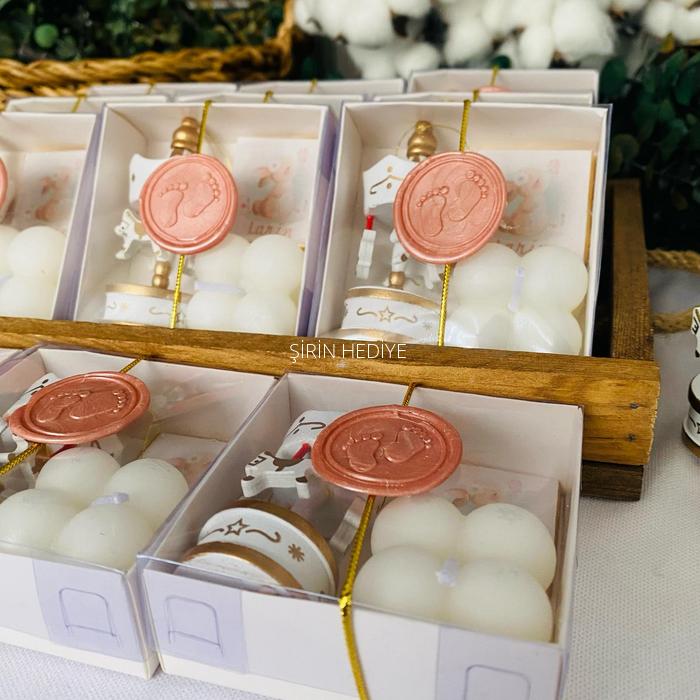 Ahşap Atlı Karınca Bubble Mum İsimli Çikolata  Hediyelik Seti