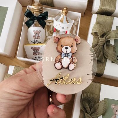 Ahşap Atlı Karınca Şişede Kolonya  İsme Özel Çikolata Pleksi Magnet Seti