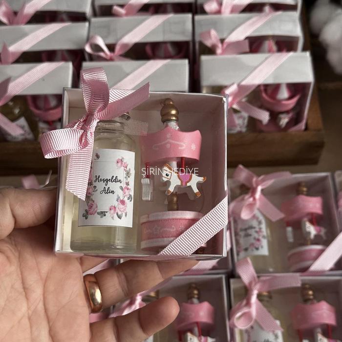 Ahşap Atlı Karınca ve İsimli Kolonya Hediyesi