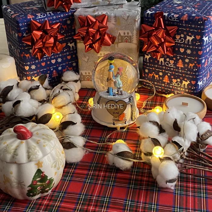 Ahşap Kalp Üzerine Baskı Sevgiliye Özel Büyük Boy Kar Küresi