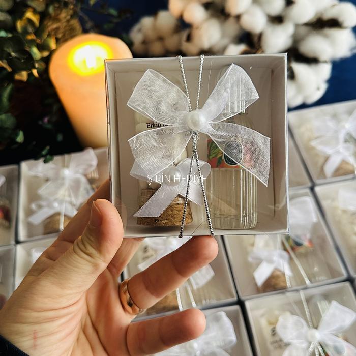 Fanus Şişede Kalp Şeker ve Kolonya Hediyesi 