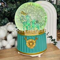 İsme Özel Geyik Işıklı Müzikli Püskürtmeli Kar Küresi Büyük Boy