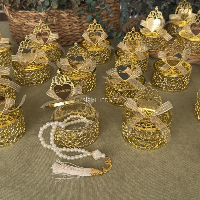 Gold Kutuda Beyaz Tesbih Hediyesi