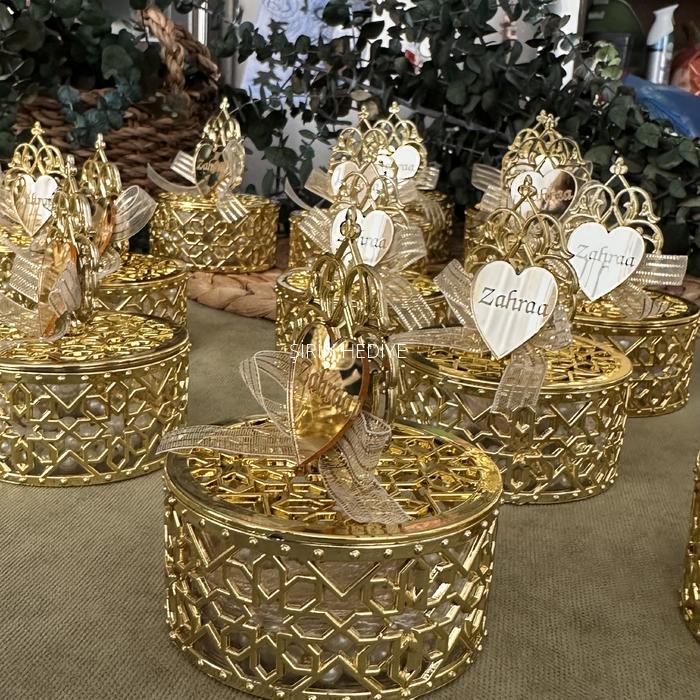 Gold Kutuda Beyaz Tesbih Hediyesi