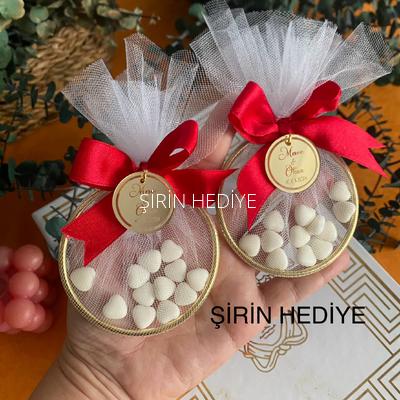 Gold Metal Halka Pleksi Üzerine Yazı Kalp Şekerli Dağıtmalık Hediyelik