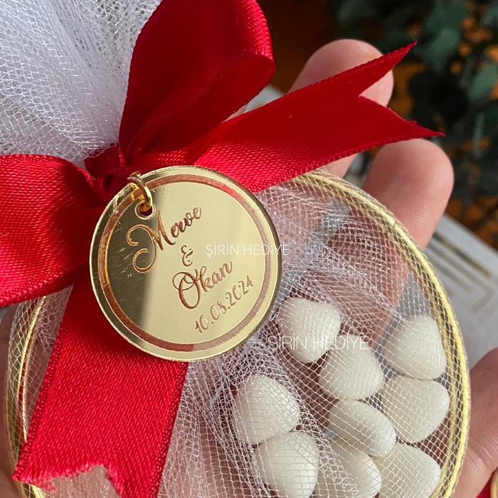 Gold Metal Halka Pleksi Üzerine Yazı Kalp Şekerli Dağıtmalık Hediyelik