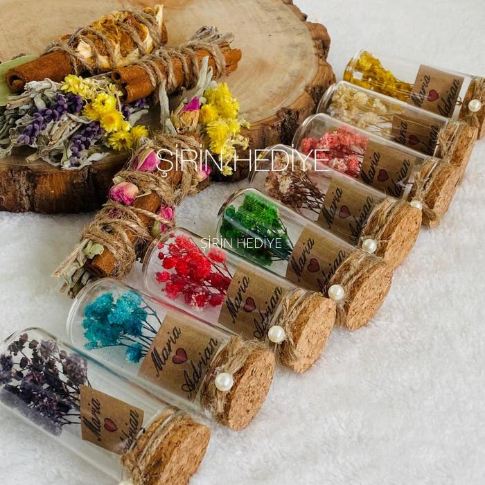 İncili Fanus Şişede Doğal Çiçek 