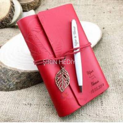 İsme Özel Deri Kapaklı Vintage Hatıra Defteri ve Kalem Seti -Kırmızı