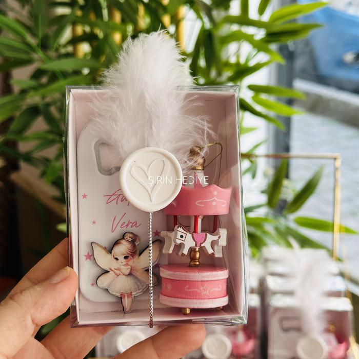 İsme Özel Figürlü Açacak Magnet Atlı Karınca Hediye Kutusu