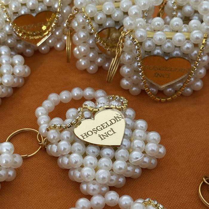 İsme Özel Pleksi Ayna Çikolatalı İnci Çanta Anahtarlık 