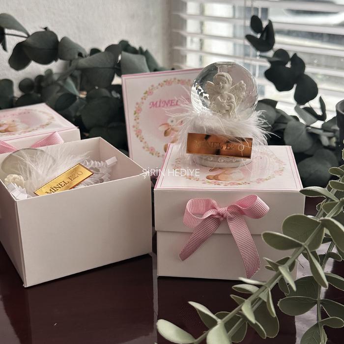 İsme Özel Pleksi Ayna Özel Tasarım Kutulu Mini Melek Kar Küresi