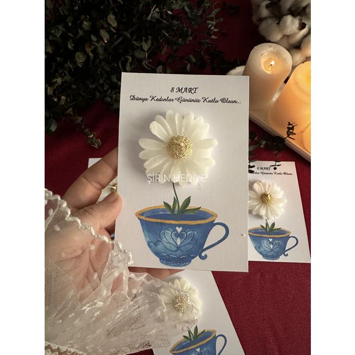 Kadınlar Günü Özel Kartlı Papatyalı Mum 