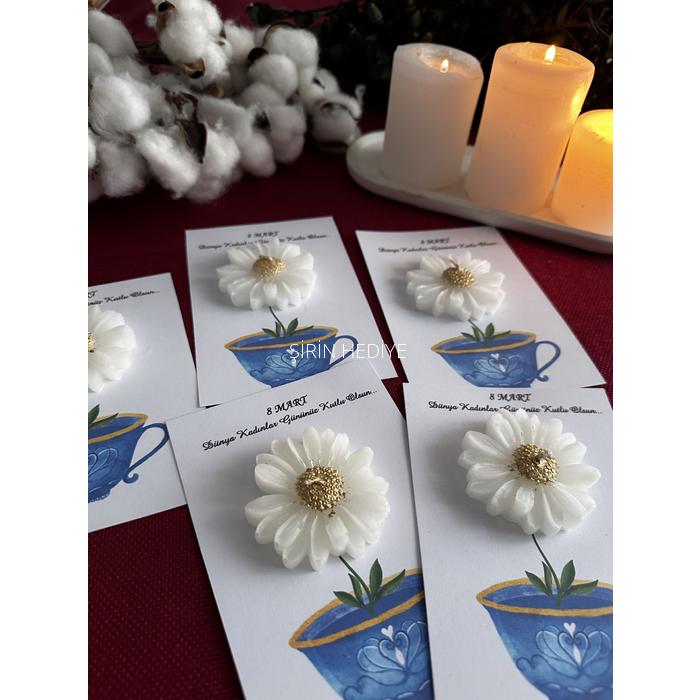 Kadınlar Günü Özel Kartlı Papatyalı Mum 