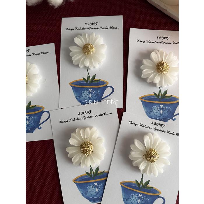 Kadınlar Günü Özel Kartlı Papatyalı Mum 