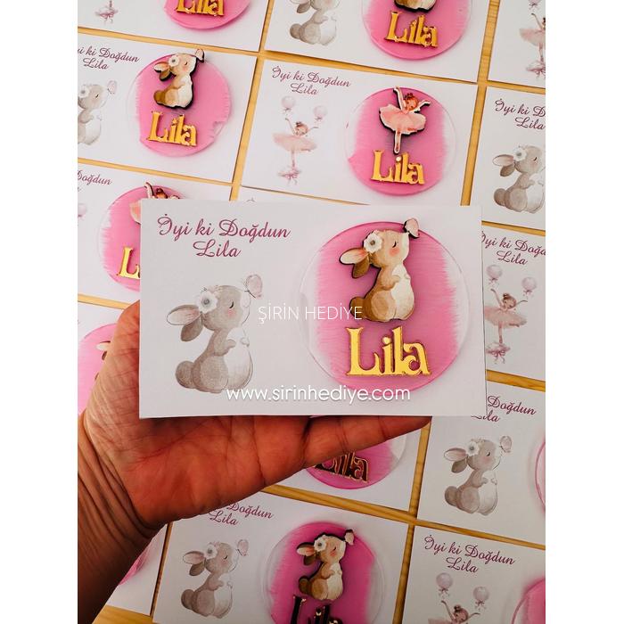 Kart Tasarımlı Pleksi İsim Yazılı Ahşap Figürlü Magnet 