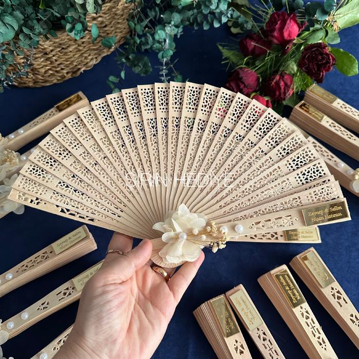 Kişiye Özel Ahşap Bambu Yelpaze 33cm Pleksi Yazılı