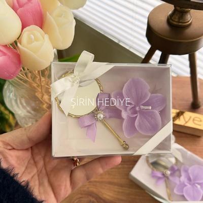 Kişiye Özel El Aynası Mor Orkide Mum Hediye Seti