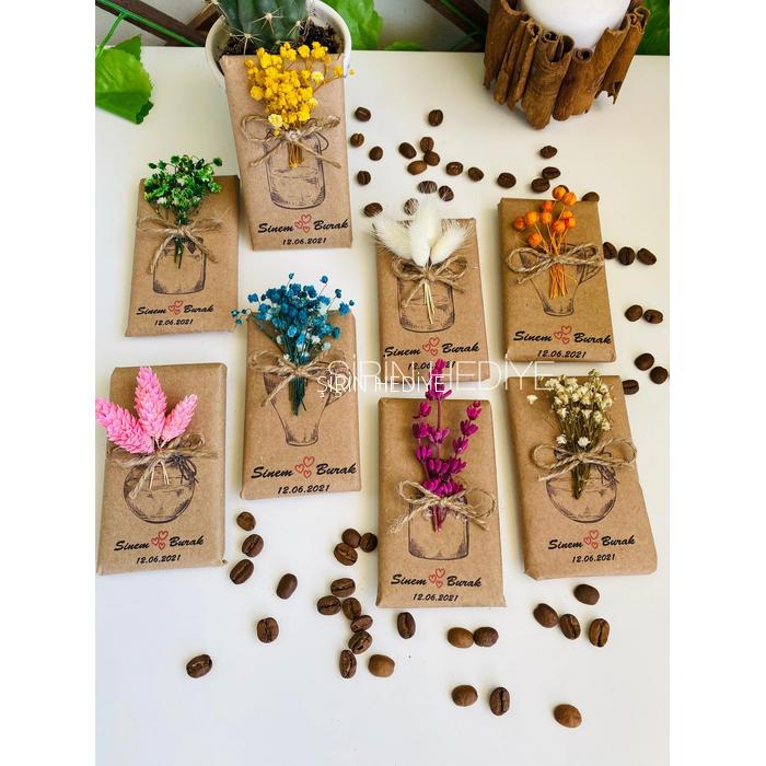 Kraft Kağıda Sarılı Doğal Çiçekli Büyük Boy Çikolata Hediyelikleri