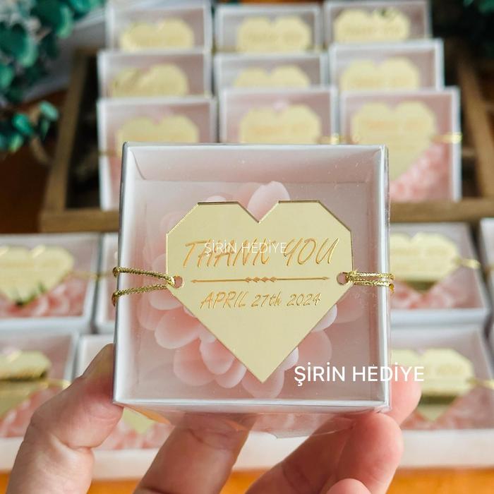 Lotus Çiçek Mum - Kişiye Özel Pleksi Prizma Kalp Ayna