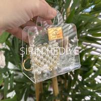 Mika Çanta içinde İnci Anahtarlık, Çikolata, Kristal Şişede Sprey Kolonya Seti