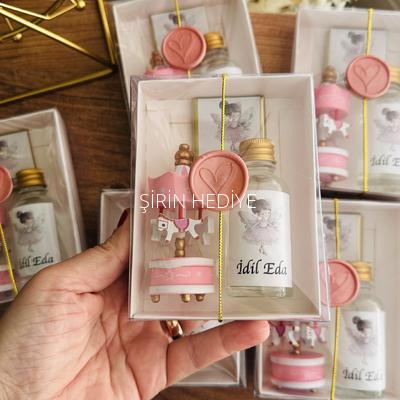 Pembe Atlı Karınca Kolonya Şişeşi Çikolata Hediyelik