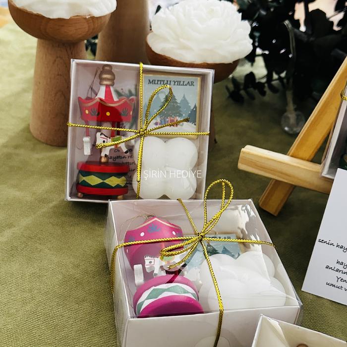 Renkli Ahşap Atlı Karınca Mum Çikolata Seti