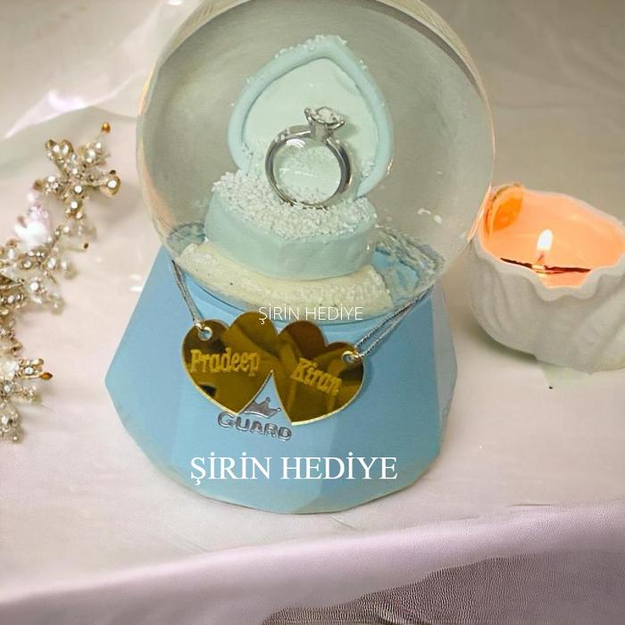 Tek Taş Yüzük Evlilik Teklifi Kişiye Özel Kar Işıklı Müzikli Püskürtmeli Küresi 