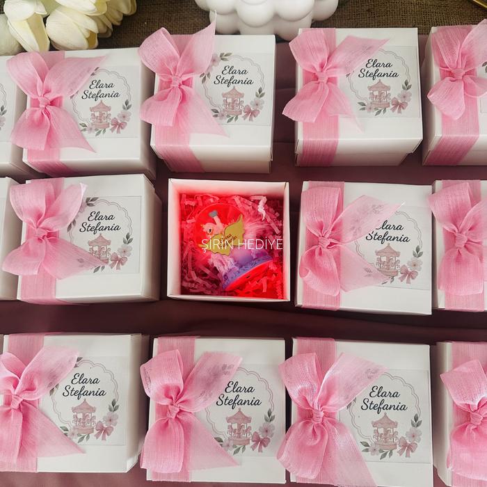 Unicorn Kar Küresi Özel Kutusunda Hediye Kutusu