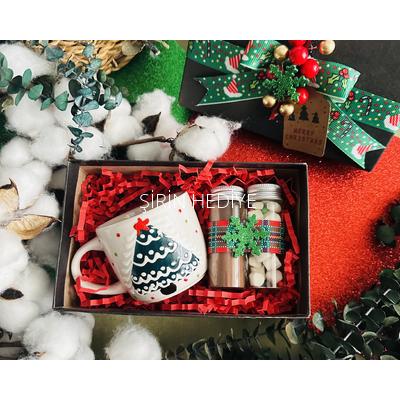 Yeni Yıl Hediye Kutusu Set1